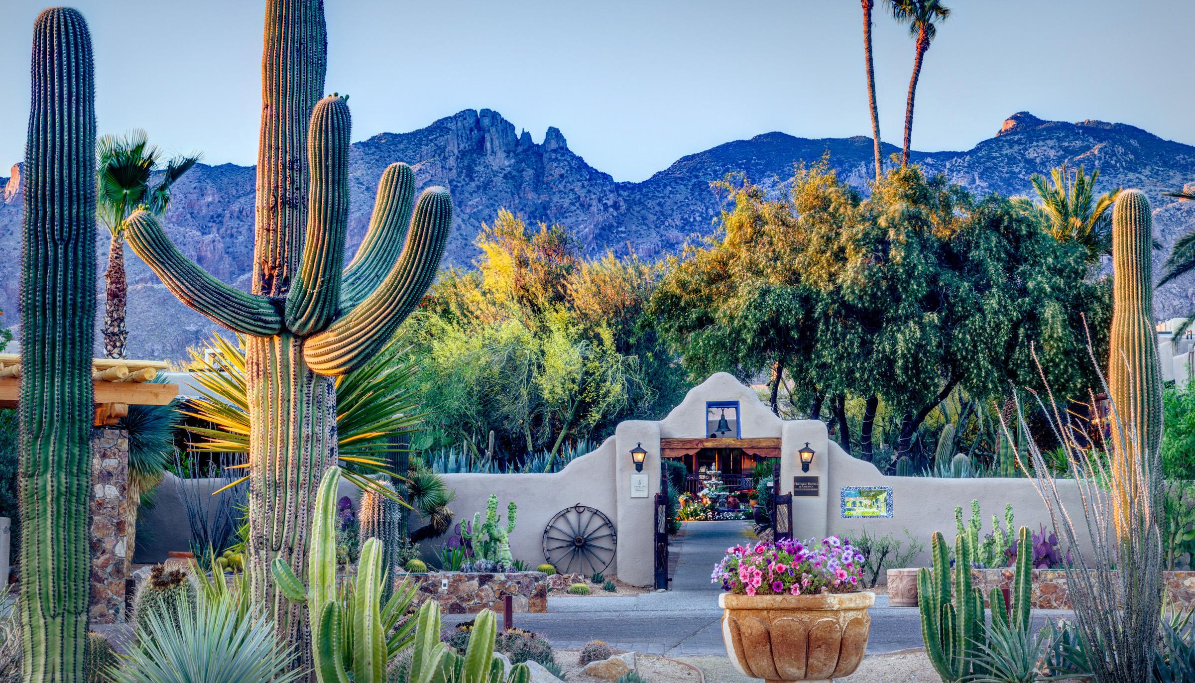 Resort Hacienda Del Sol Guest Ranch